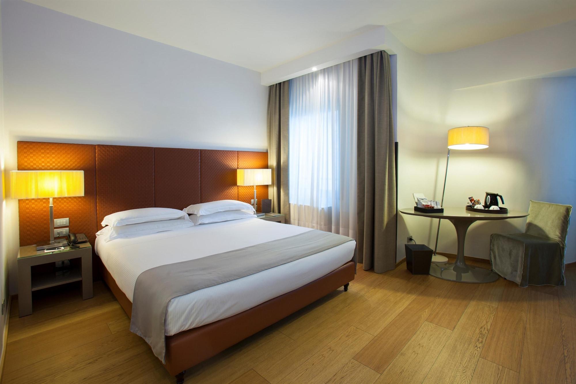 Starhoteles Michelangelo 4*