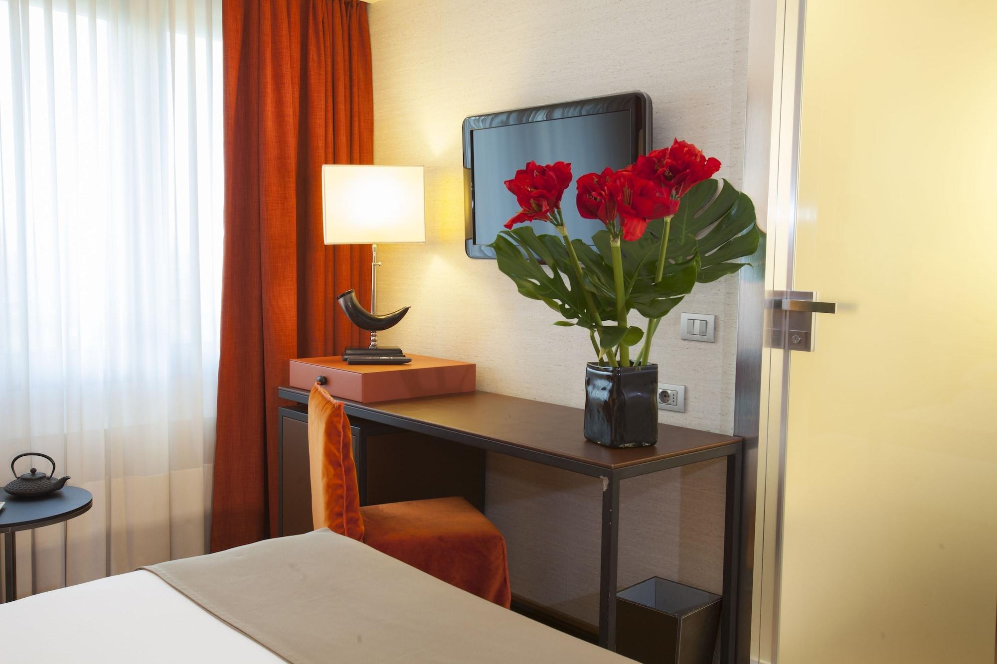 Starhoteles Michelangelo Hotel 4*